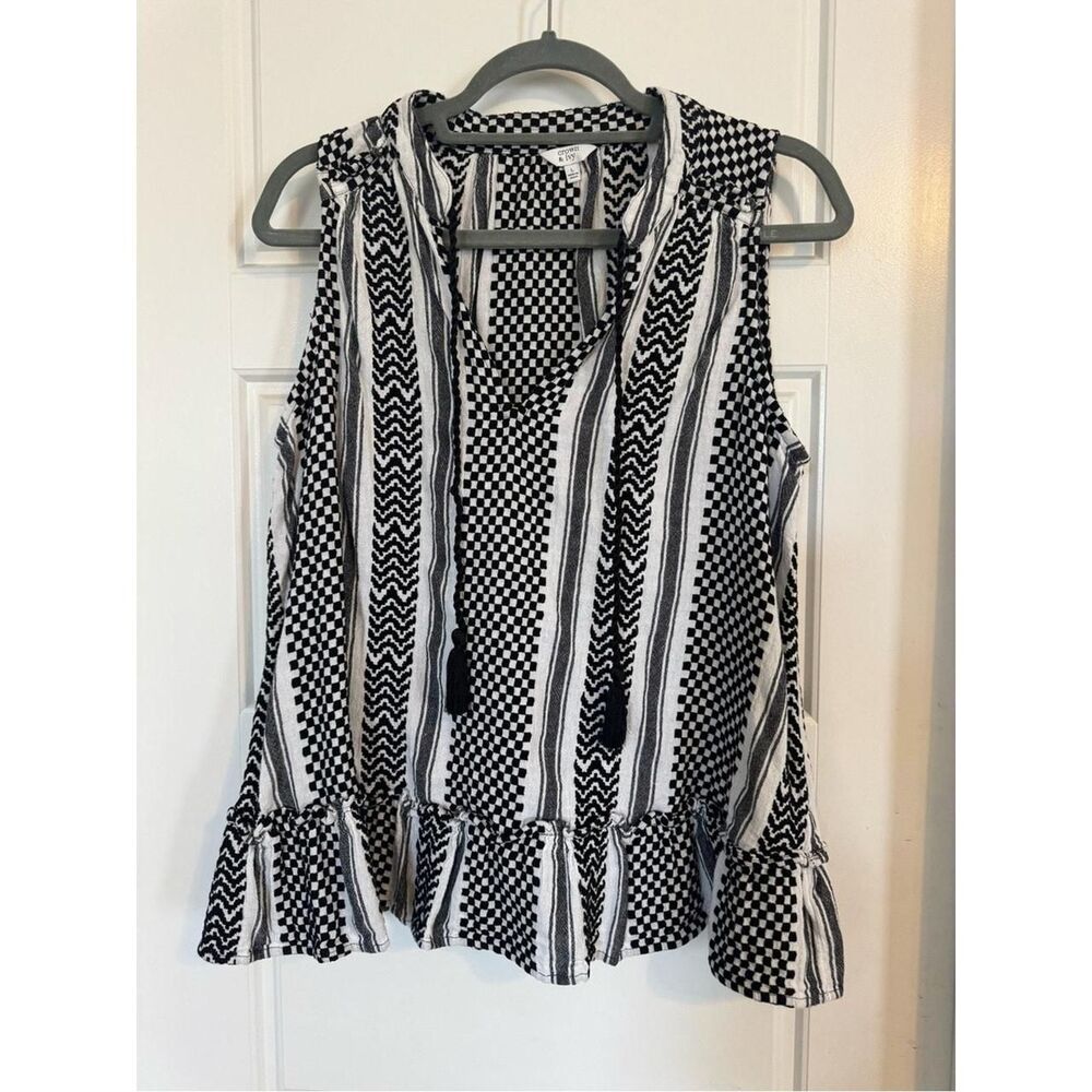 crown & ivy Women's Black and White Blouse